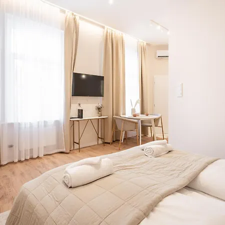 Apartment Akacfa 43 Heritage - Location By Bqa Budapest
