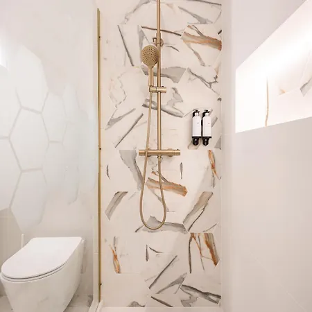 Apartment Akacfa 43 Heritage - Location By Bqa *
